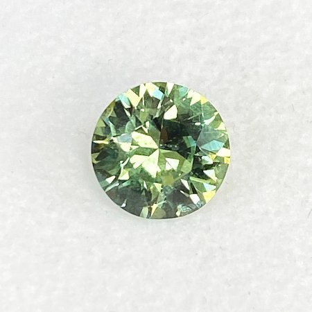 1.64 ct Round Green Natural Sapphire