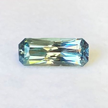 1.75 ct Radiant Green Natural Sapphire