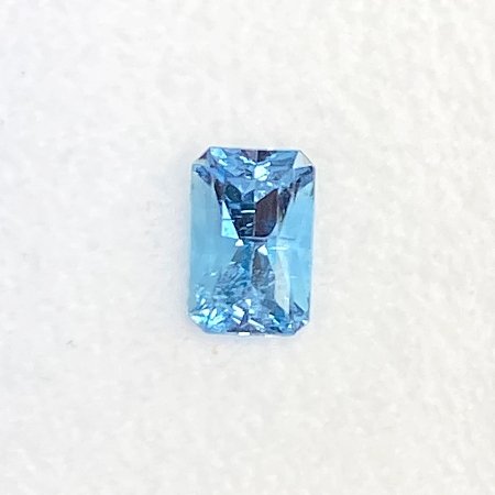 1.03 ct Radiant Blue Natural Aquamarine