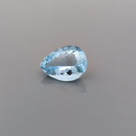 4.27 ct Pear Blue Natural Aquamarine