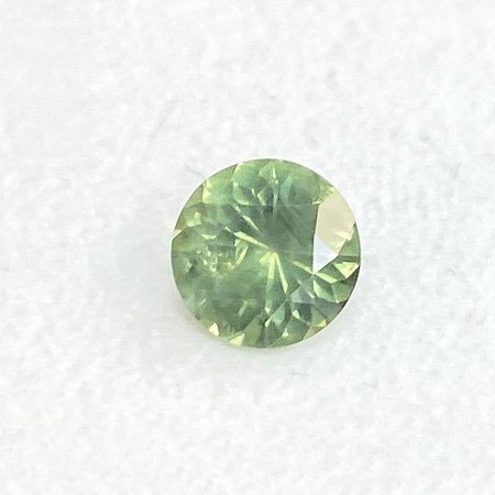 1.45 ct Round Green Natural Sapphire