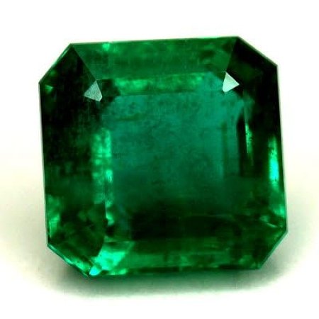 3.81 ct Emerald Green Natural Emerald