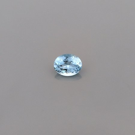 1.76 ct Oval Blue Natural Aquamarine