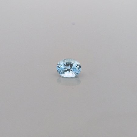 1.87 ct Oval Blue Natural Aquamarine