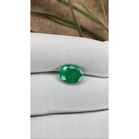 2.58 ct Oval Green Natural Emerald
