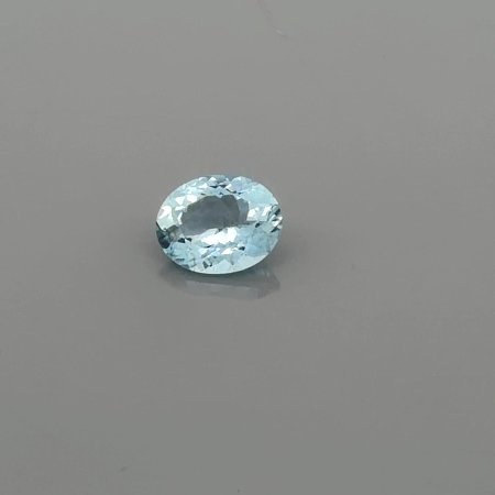 1.84 ct Oval Blue Natural Aquamarine
