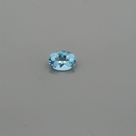 0.68 ct Oval Blue Natural Aquamarine