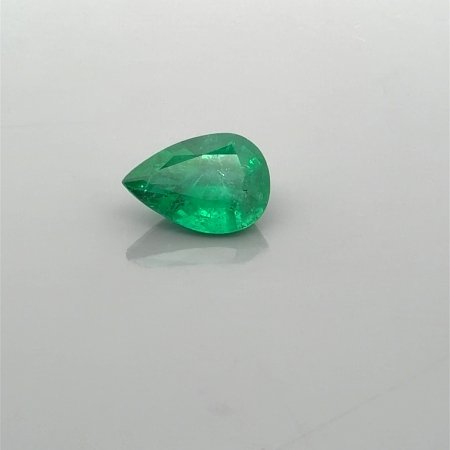 2.10 ct Pear Green Natural Emerald