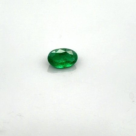0.68 ct Oval Green Natural Emerald