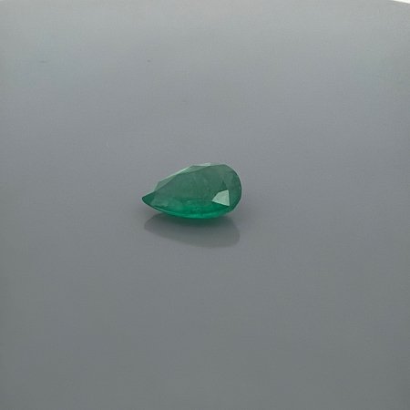2.76 ct Pear Green Natural Emerald