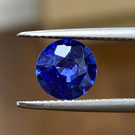1.83 ct Round Blue Natural Sapphire