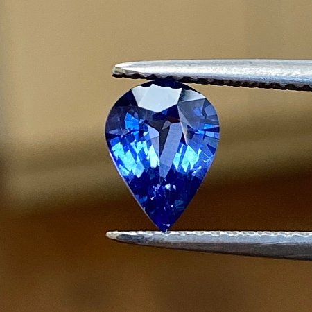 1.09 ct Pear Blue Natural Sapphire