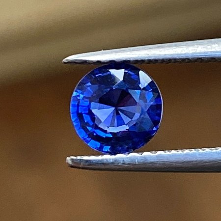 0.90 ct Round Blue Natural Sapphire