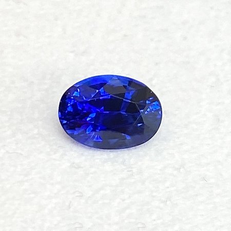 1.71 ct Oval Blue Natural Sapphire