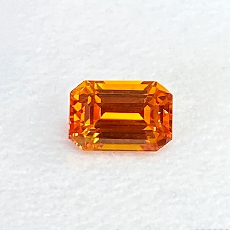 3.10 ct Emerald Orange Natural Sapphire