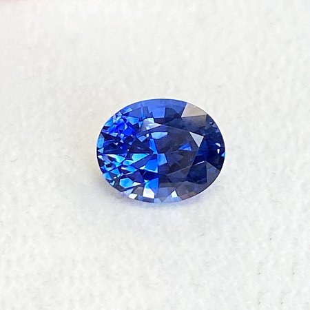 3.34 ct Oval Blue Natural Sapphire