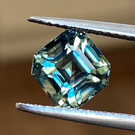2.97 ct Emerald Green Natural Sapphire