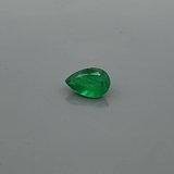 1.56 ct Pear Green Natural Emerald