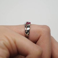 Cluster Ring with Diamond 0.18ct & Ruby 0.43ct Total Weight