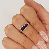Preset Ring with Natural Diamonds and Natural Amethyst