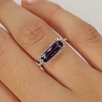 Preset Ring with Natural Diamonds and Natural Amethyst