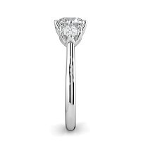 Tulip 3 Stones Oval