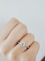 Tulip Petal with Diamonds