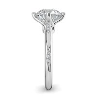 Tulip with Leaf-Shaped Beads Side Stones