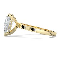 Ariel with Hammer set Diamonds on Band