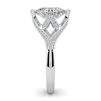 Tulip with Lattice-Shaped Pave Petals