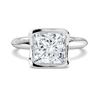 Selena Minimal Floating Central Diamond