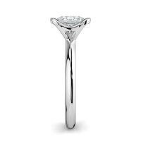 Selena Minimal Floating Central Diamond