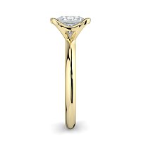 Selena Minimal Floating Central Diamond