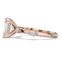 Ariel with Round Prong-Set on Band