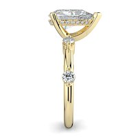 Ariel with Round Prong-Set on Band