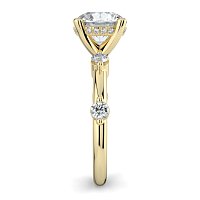 Ariel with Round Prong-Set on Band