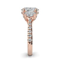 Dalia 3 Stones with Diamonds on Band