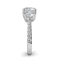 Dalia 3 Stones with Diamonds on Band