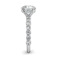 Cara 4 Claws with Oval and Round Diamonds on Band