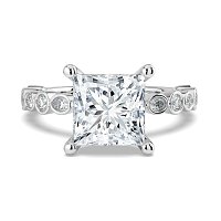 Cara 4 Claws with Oval and Round Diamonds on Band