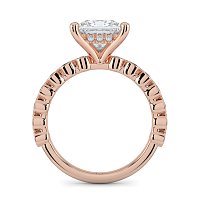 Cara 4 Claws with Oval and Round Diamonds on Band