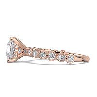 Cara 4 Claws with Oval and Round Diamonds on Band