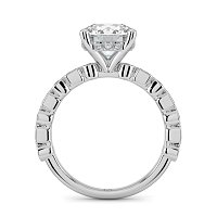 Cara 4 Claws with Emerald and Round Diamonds on Band