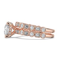 Cara 4 Claws with Emerald and Round Diamonds on Band