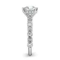 Cara 4 Claws with Emerald and Round Diamonds on Band