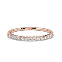 Thin Stacker Ring with Shared Claws Diamonds of 0.12cts