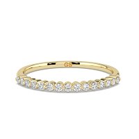 Thin Stacker Ring with Shared Claws Diamonds of 0.12cts