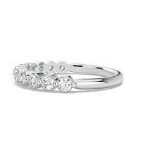 Stacker Ring with Shared Claws Diamonds of 0.50cts