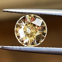 2.50 ct Round Yellow Natural Sapphire