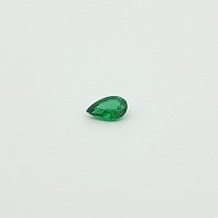 0.20 ct Pear Green Natural Emerald